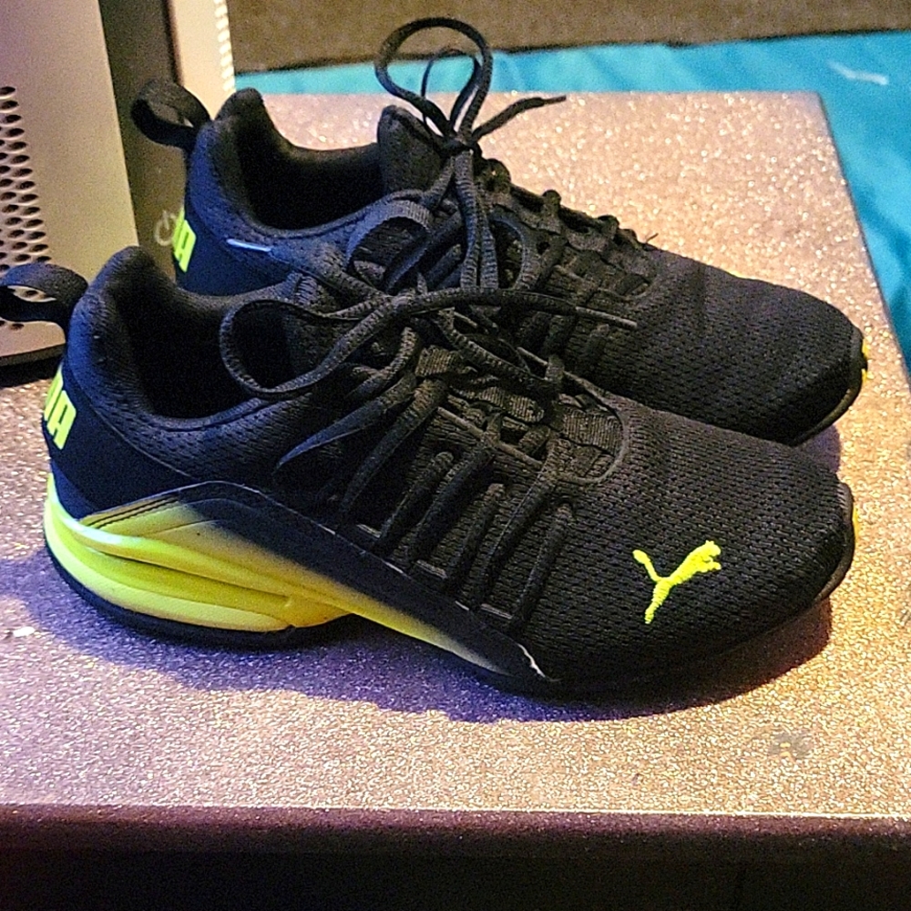 Youth Puma Shoes